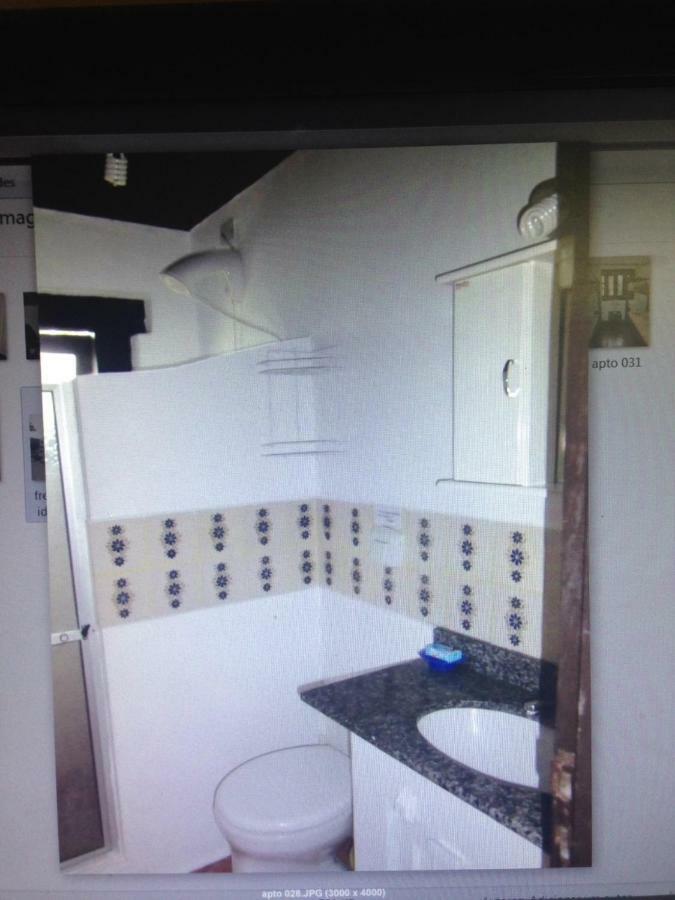 Apartamento A 20 Metros Do Mar บอมบินญัส ภายนอก รูปภาพ